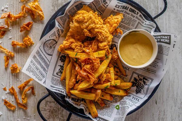 Crispy de Pui cu Cartofi Prăjiți